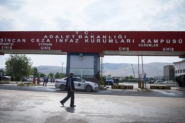 Havacılık Daire Başkanlığını bombalayan uçağın pilotu delilleri inkar etti