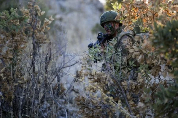 Irak'ın kuzeyinde 2 PKK'lı terörist etkisiz hale getirildi
