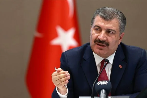 İstanbul'un çarpıcı vaka sayısını duyurdu... Kritik illeri tek tek açıkladı