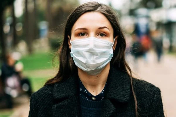 İzmir genelinde maske takmak artık zorunlu