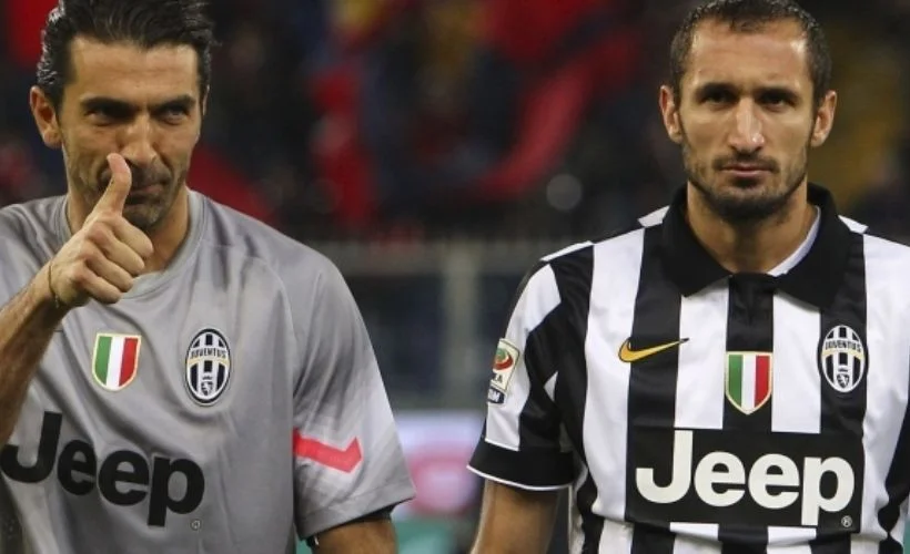 Juventus efsaneleriyle yoluna devam ediyor