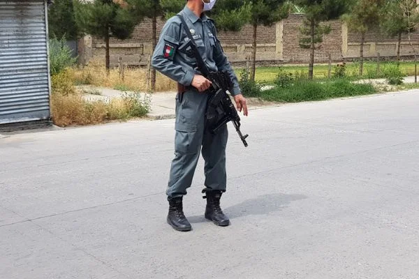 Kabil'de cuma namazı kılanlara bombalı saldırı