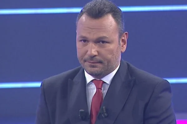 Kemal Sunal'ın oğlu Ali Sunal kimlerden şikayetçi oldu?