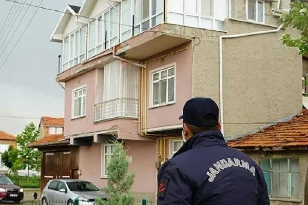 Kız isteme merasimi sonrası 9 kişi koronaya yakalandı: 6 bina karantinaya alındı