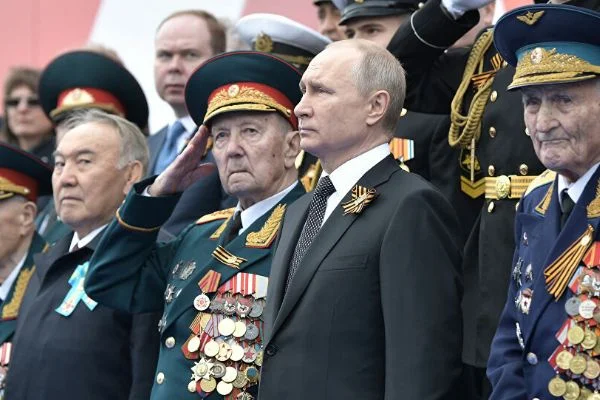 Kremlin Sözcüsü: Putin, 2. Dünya Savaşı hakkında makale yazdı
