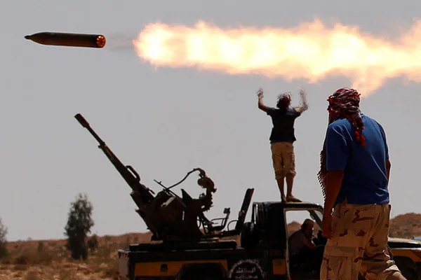 Libya ordusu bir bölgede daha kontrolü sağladı
