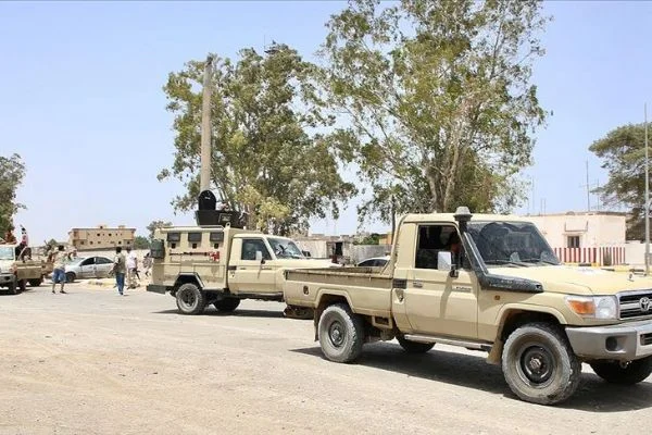 Libya Ordusu darbe güçlerin elinden helikopteri aldı