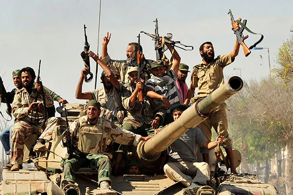 Libya ordusu, iki bölgeyi daha ele geçirdi