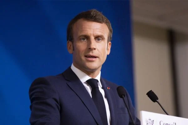 Macron: Türkiye, Libya'da tehlikeli bir oyun oynuyor