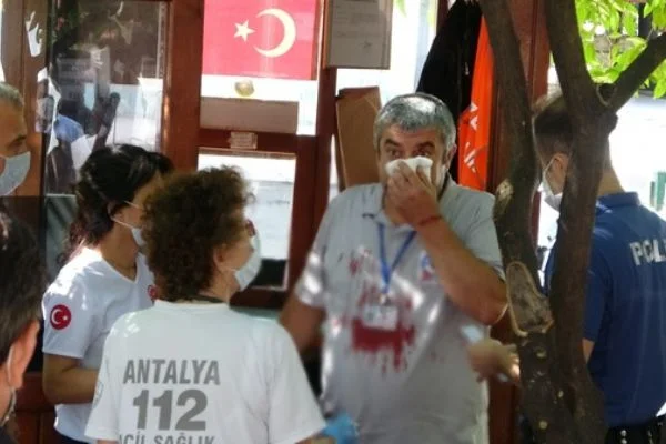 Maske uyarısı yaptı, saldırıya uğradı