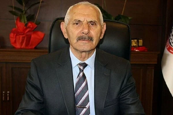 MHP, Hafik belediye başkanını ihraç etti