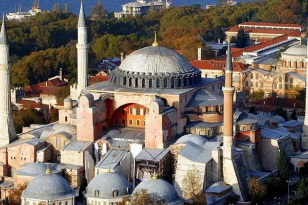 "Milletimizin Ayasofya hasreti sona eriyor"