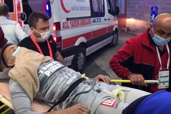 Muslera'ya 'geçmiş olsun' mesajları yağdı