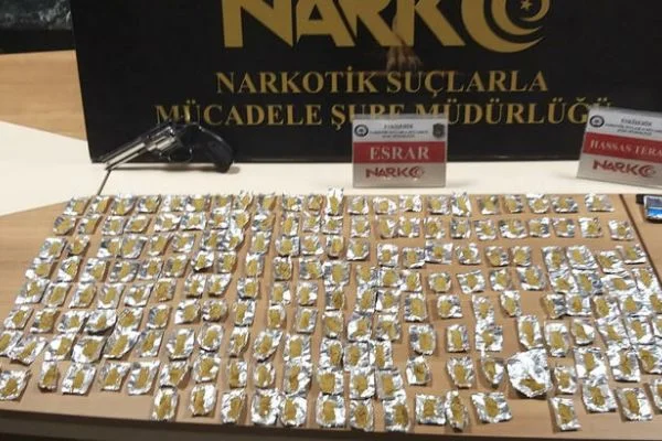 Narkotik timleri, zehir tacirlerine göz açtırmıyor