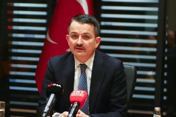 Pakdemirli'den 'sağlıklı gıda' tepkisi: Bulgur varken neden kinoa