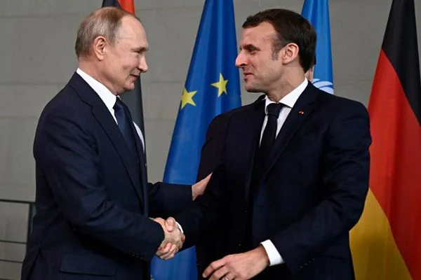 Putin ve Macron arasında sürpriz 'Libya' görüşmesi