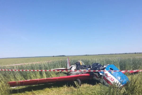Rusya'da uçak düştü: İki pilot öldü
