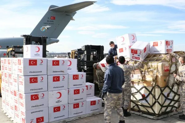 Salgın sürecinde Türkiye kara gün dostu oldu