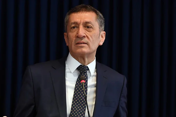 Sınavda maske takılacak mı? Bakan Selçuk açıkladı