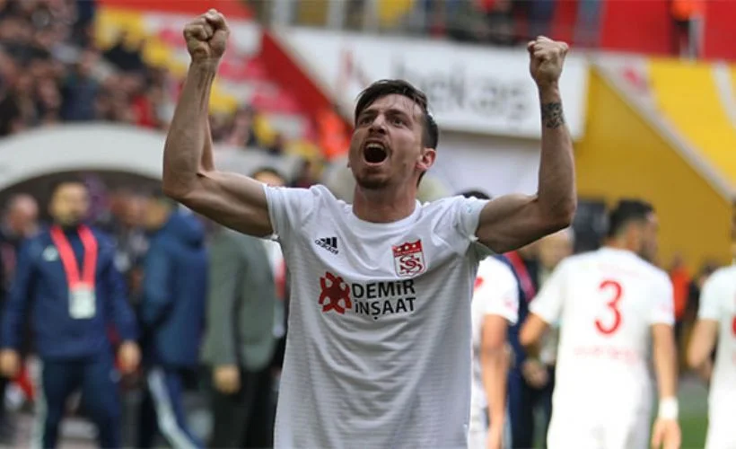 Sivasspor'lu Mert Hakan Yandaş'tan flaş hamle
