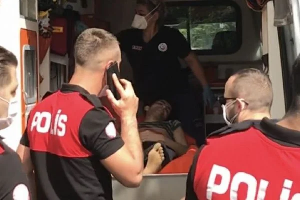 Sultangazi'de gasp dehşeti: 1 kişi bıçaklandı