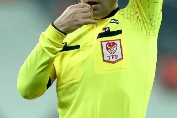 Süper Lig'de haftanın maçları ve hakemleri açıklandı