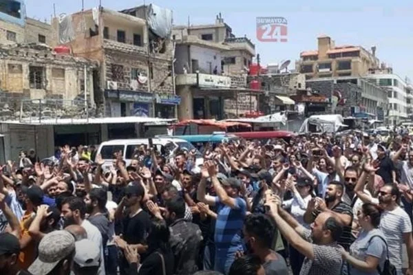 "Süveyda'daki gösteriler, Esed rejimi için endişe verici"