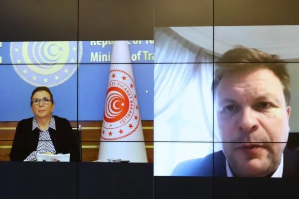 Ticaret Bakanı Pekcan, Finlandiya Dış Ticaret Bakanı ile görüştü