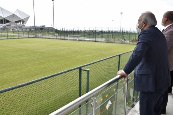 Trabzon'da 4 bin kişi kapasiteli iki tribün inşa ediliyor
