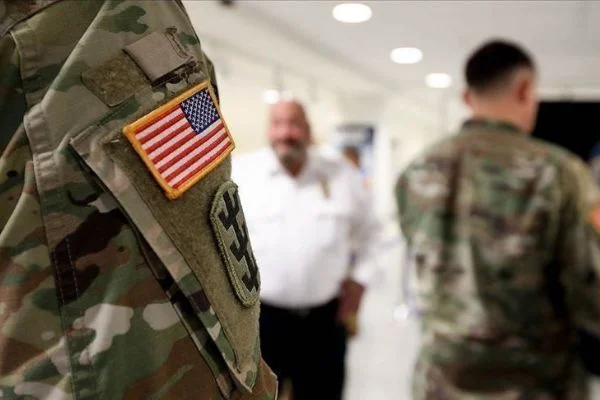 Trump'tan Pentagon'a 'askerlerin bir kısmını çek' talimatı