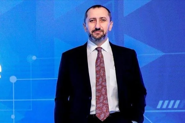 Türk Telekom CEO'su Ümit Önal: 5G daha yaygın hale gelip, bunun omurgası fiber üzerinden geçecek