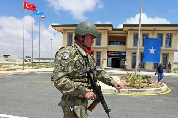 Türkiye'nin hangi ülkelerde askeri varlığı bulunuyor?