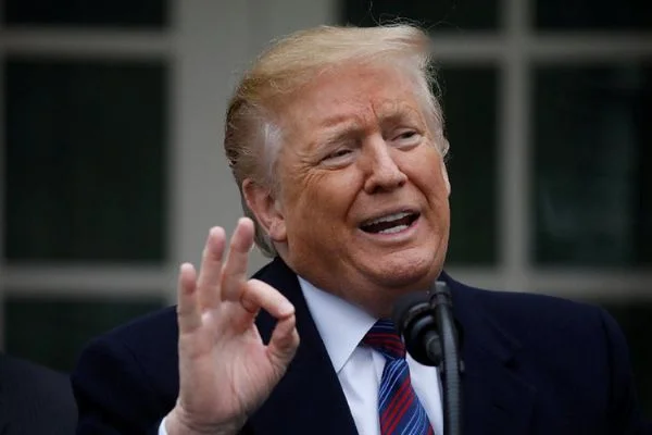 Twitter'dan, Trump'ı kızdıracak 'etiket'