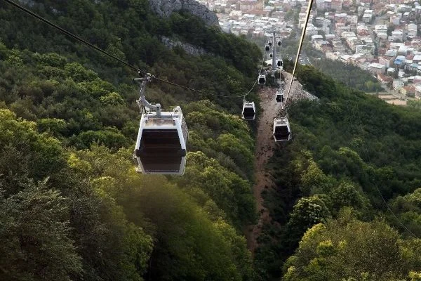 Uludağ'a çıkacaklara uyarı...Teleferik bakıma alındı