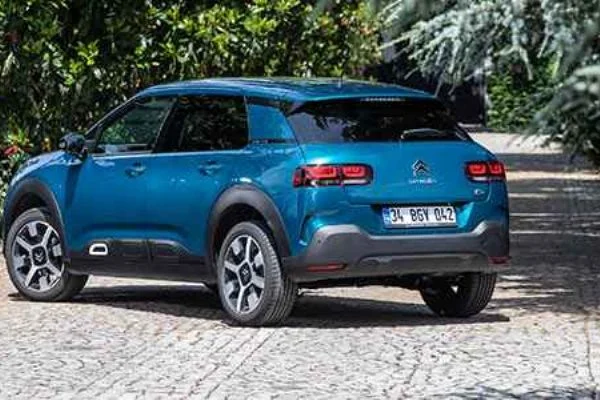 Yeni Citroen e-C4 ve yeni C4, tanıtıma gün sayıyor