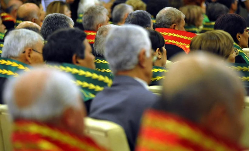 26 hakim ve savcı görevden uzaklaştırıldı