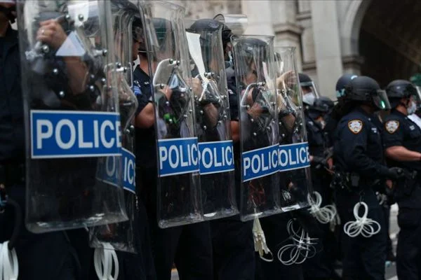 ABD'nin Seattle kentinde protestocuların oluşturduğu 'özerk bölge' polis müdahalesiyle dağıtıldı