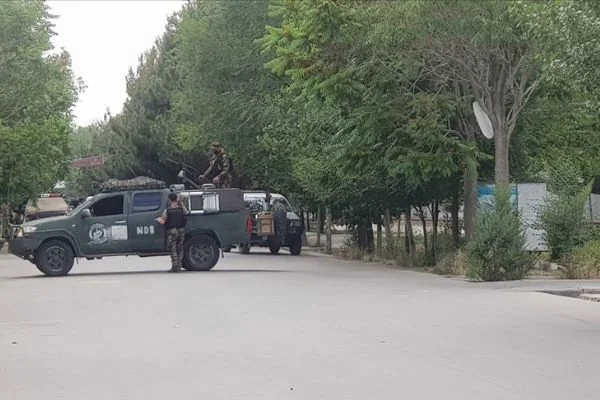 Afganistan'da bomba yüklü araçla düzenlenen saldırıda 8 sivil öldü