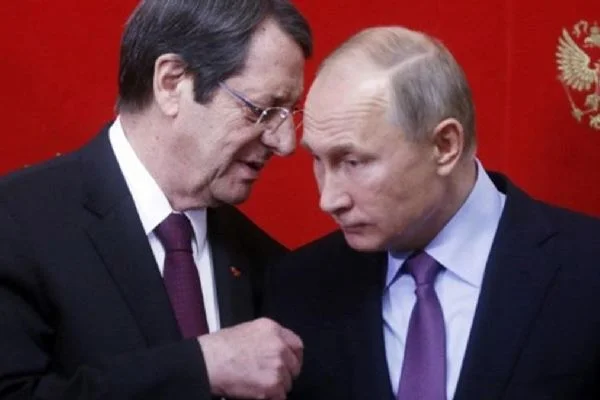 Anastasiadis, Putin'den ''arabuluculuk'' istedi