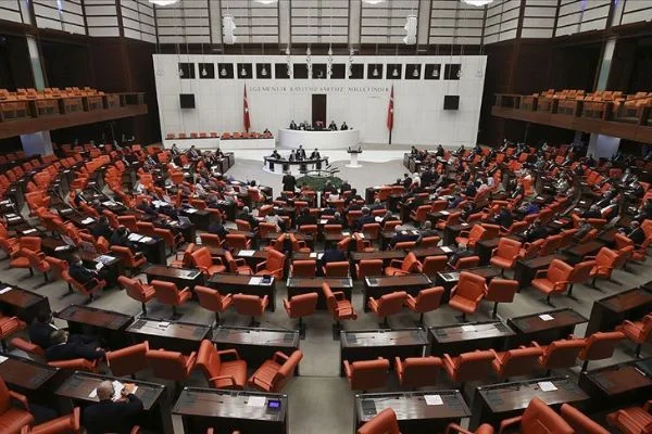 Askeri alanda düzenlemeler içeren kanun teklifi Genel Kurulda