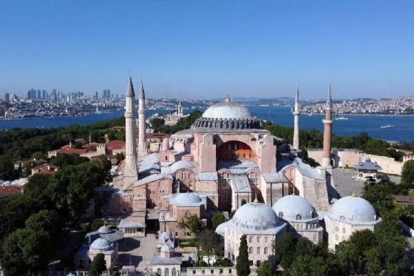 Ayasofya Camii'nde ilk namazı Diyanet İşleri Başkanı Ali Erbaş kıldıracak