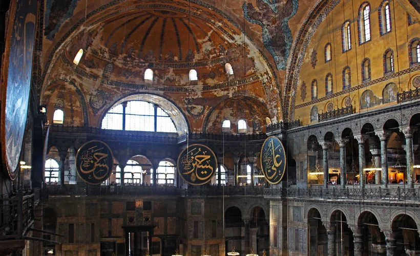 Ayasofya'daki freskler nasıl kapatılacak? Fuat Oktay açıkladı