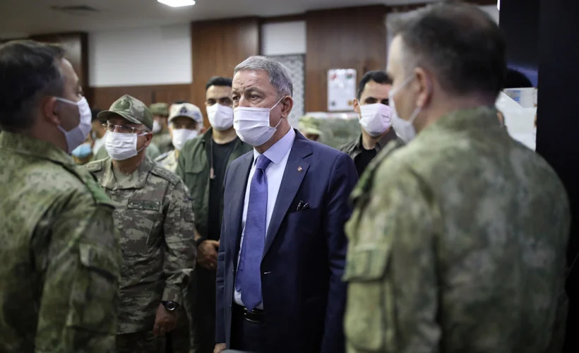 Bakan Akar Trablus'ta: Bugün de yarın da sizlerin yanınızda olduğumuzu