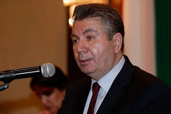 'Bir saldırganı tanınan bir hükümetle eşit şartlarda konumlandırmak yanlıştır'