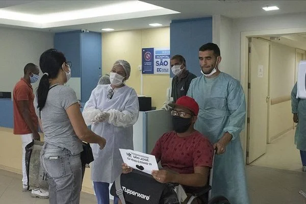 Brezilya'nın bölgede Kovid-19'un 'merkez üssü' olmasından hükümet sorumlu tutuluyor