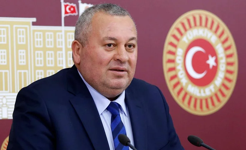 Cemal Enginyurt MHP üyeliğinden çıkarıldı
