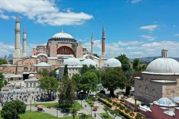 Çevre ve Şehircilik Bakanı Kurum'dan 'Ayasofya Cami' açıklaması
