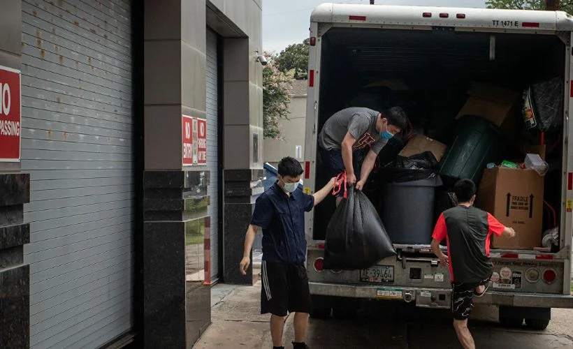 Çinli diplomatlar Houston'daki başkonsolosluk binasını boşalttı