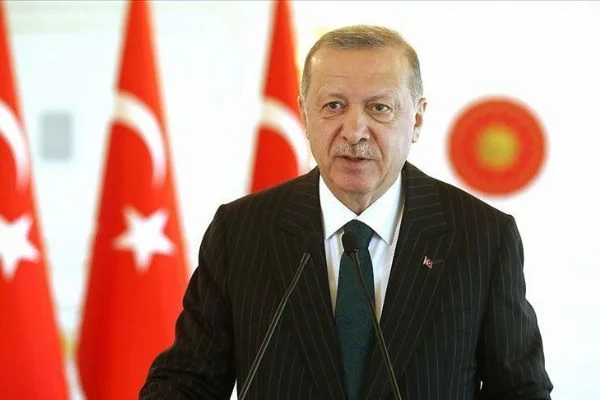Cumhurbaşkanı Erdoğan'dan şehit polisin ailesine başsağlığı mesajı
