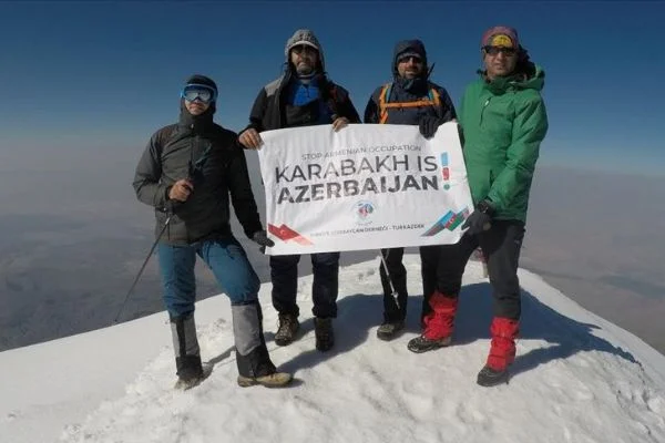 Dağcılar 'Türkiye'nin çatısı'ndan Ermenistan'ın Azerbaycan'a saldırısına tepki gösterdi